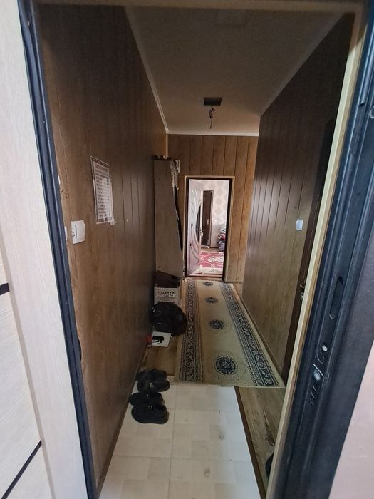 Uy sotiladi remonti yaxwi 1-xona 2-xona qilingan derazalari akfadan xa