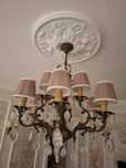Candelabru stil baroc cu 6 brate si 9 abajururi roz