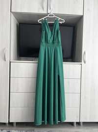 rochie lunga verde, crapata pe picior