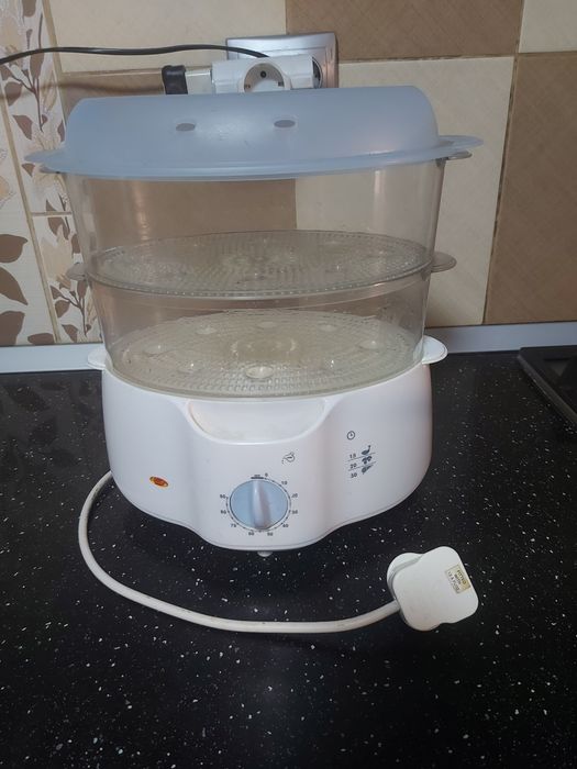 Aparat de gătit la aburi