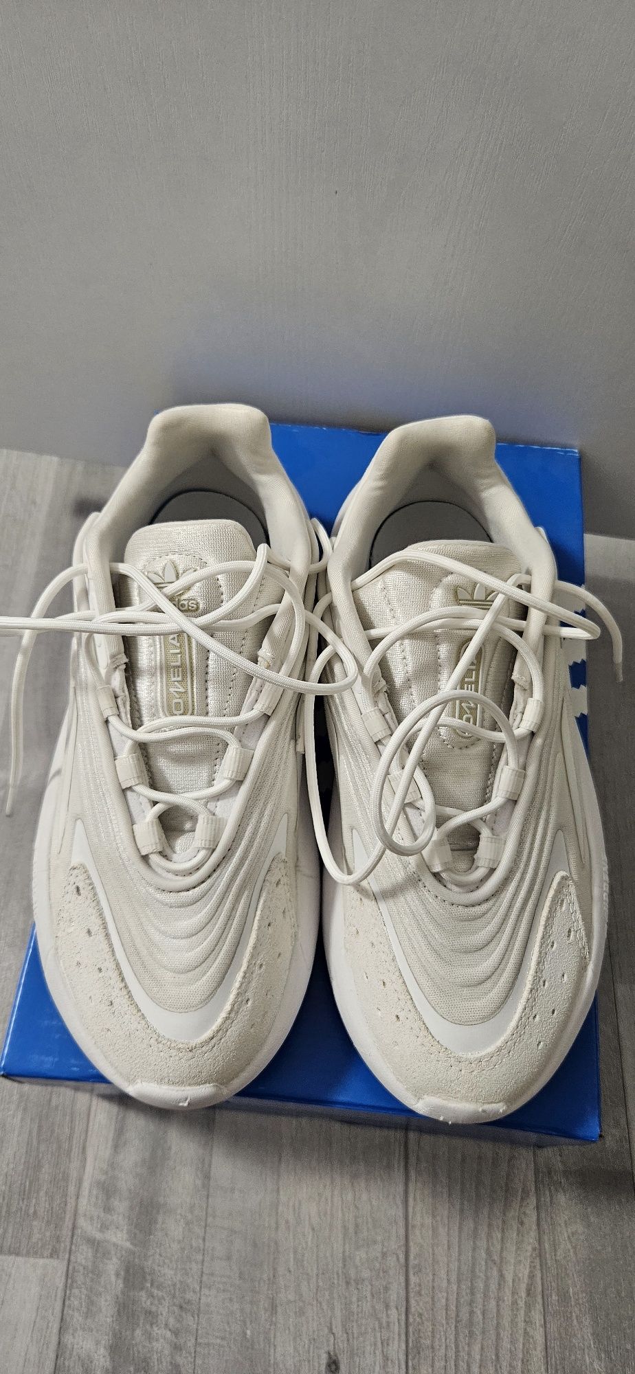кроссовки adidas