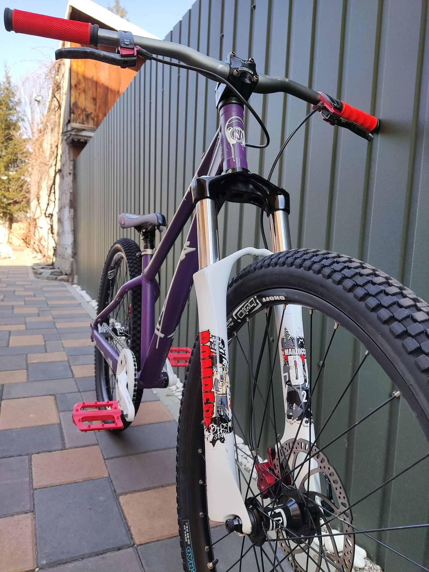 Bicicleta dirt/street Mondraker Play, Magura, Marzocchi DJ2