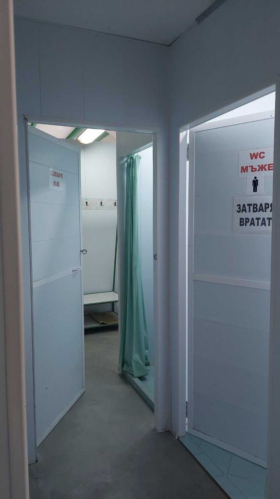 Дава се под наем Промишлена сграда в Карлово - 714 кв.м за 1850 € - Снимка #11