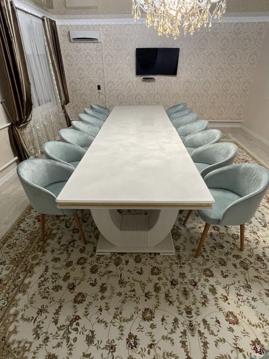 Стол гостиный 5 метровый