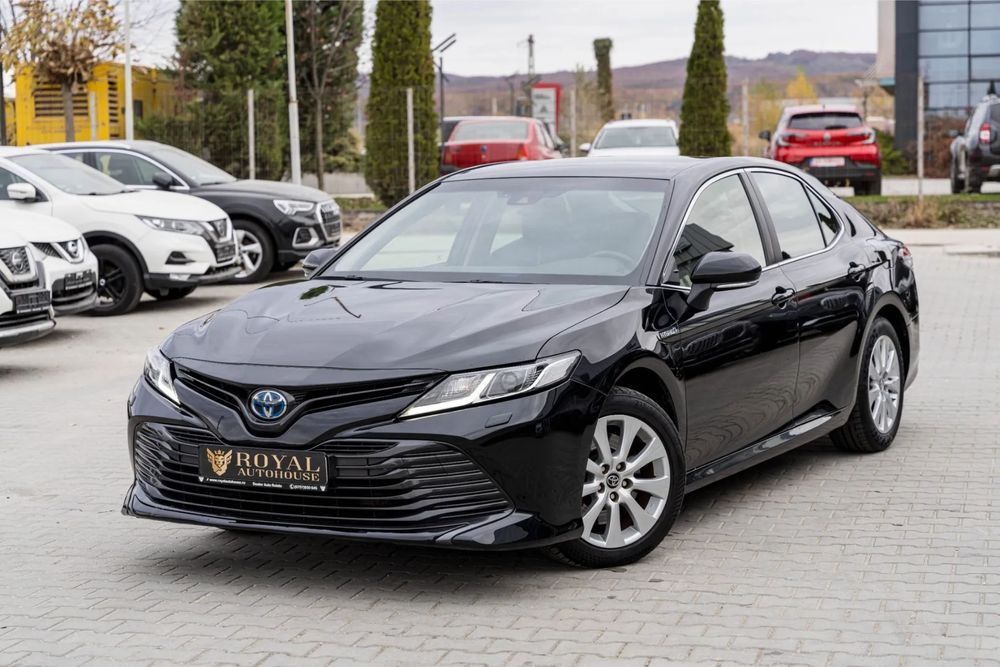 Toyota Camry 2.5 Hybrid, Istoric service, Asistenta franare/banda, Scaune electrice