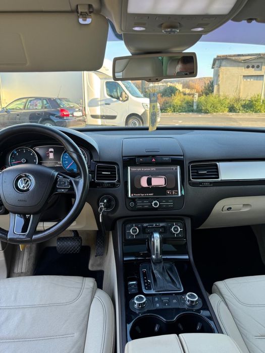 Volkswagen Touareg 3.0 TDI 245 cp 4x4  Camere 360