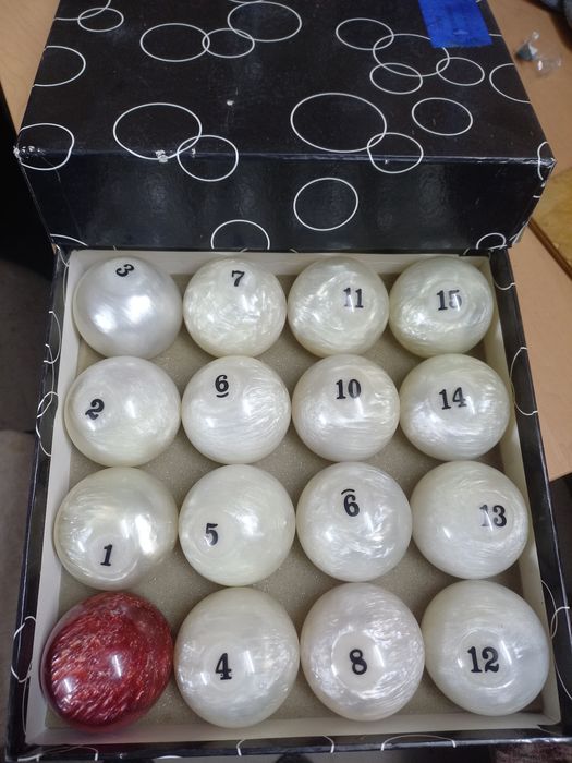 Продам бильярдные шары