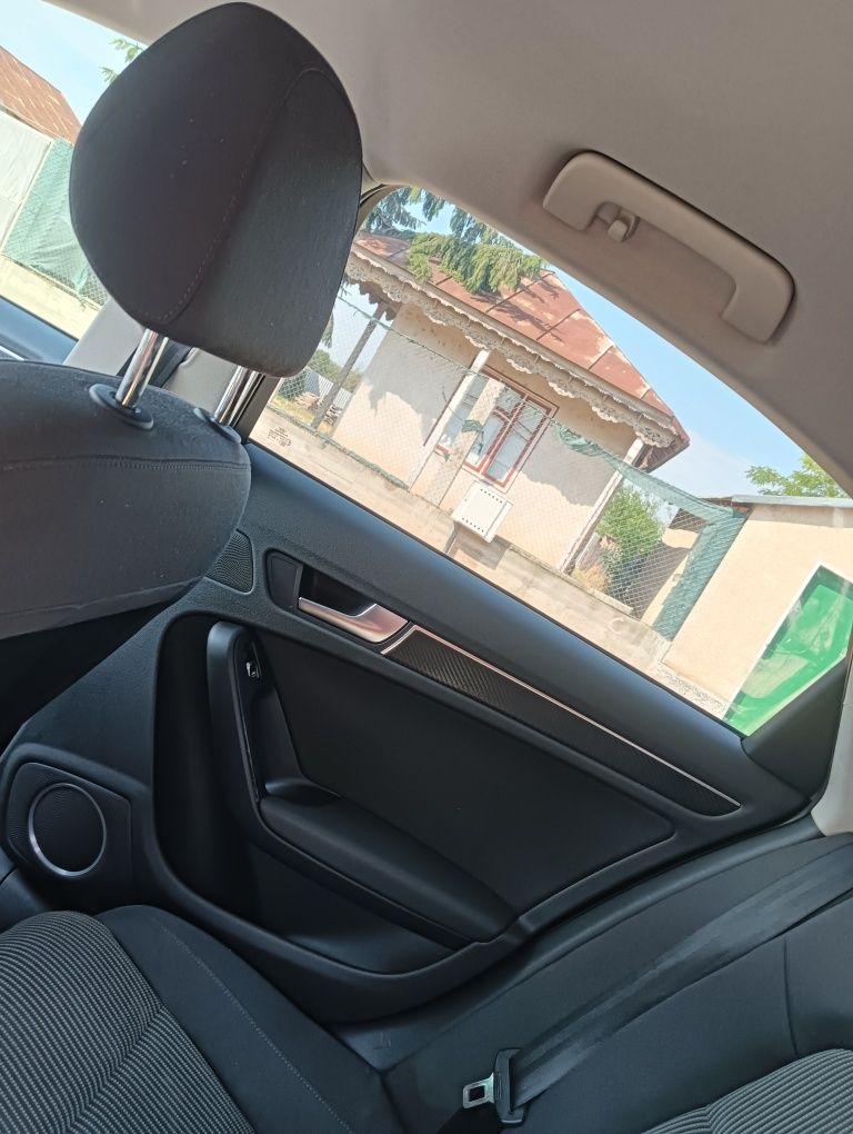 Vând audi A4 b8 2L