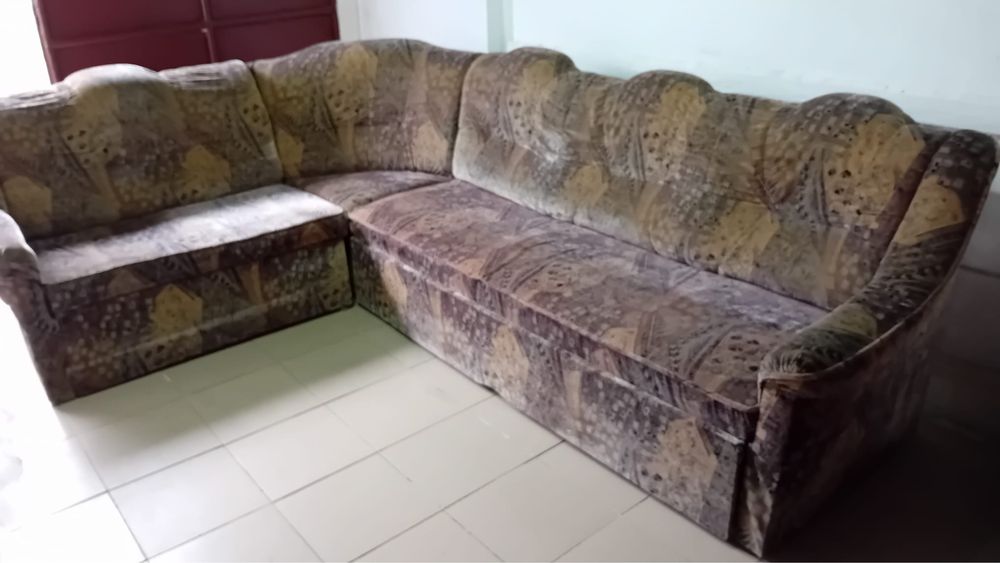 Coltar extensibil cu lada