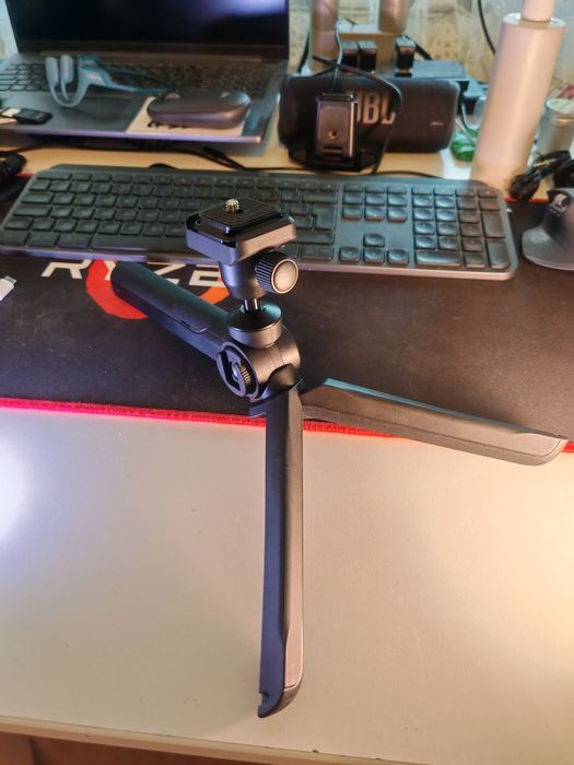 Pgytech MantisPod 2.0 Trepied Vlogging cu Cap Bila Negru