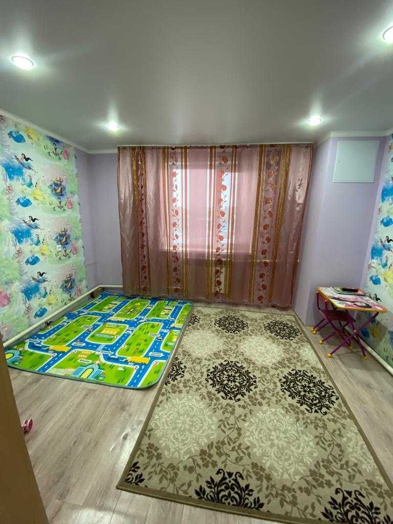 Продается 4 ком дом в районе роддома!
