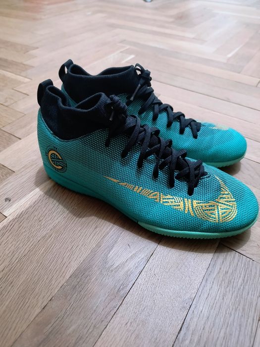 Футболни обувки nike (стоножки)