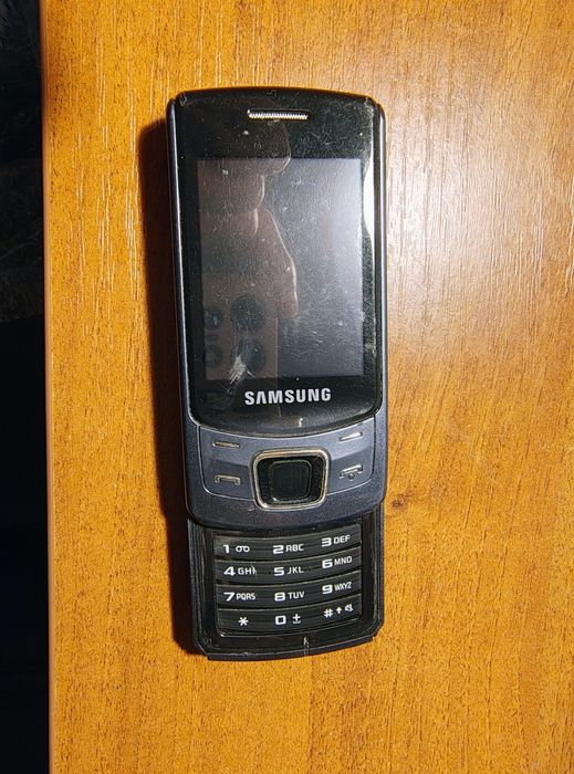 Telefoane mobile Samsung slide cu butoane