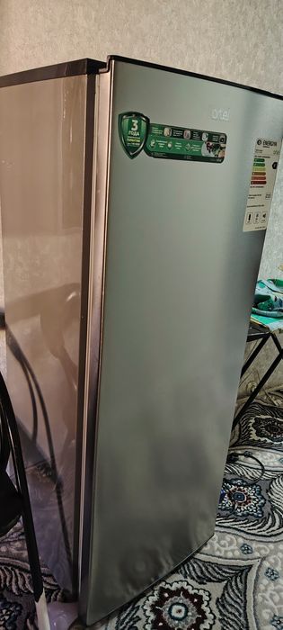 Продаётся холодильник.