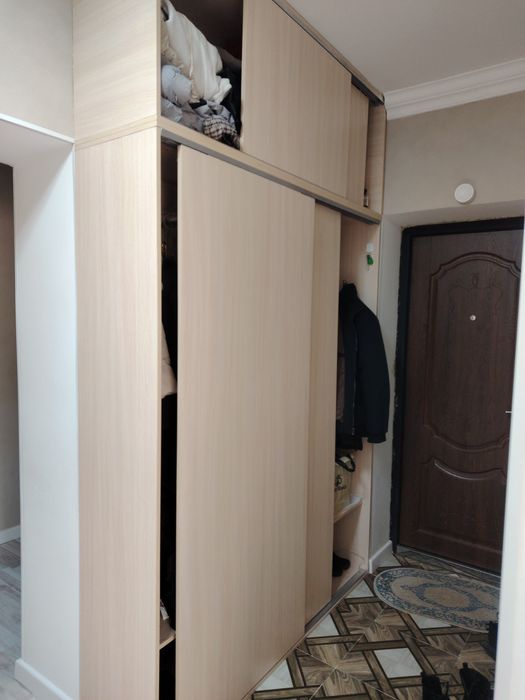 Шкаф в прихожую. Купе