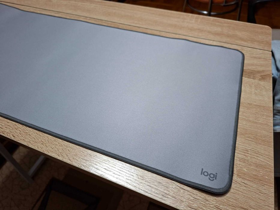 Mousepad LOGITECH Nou