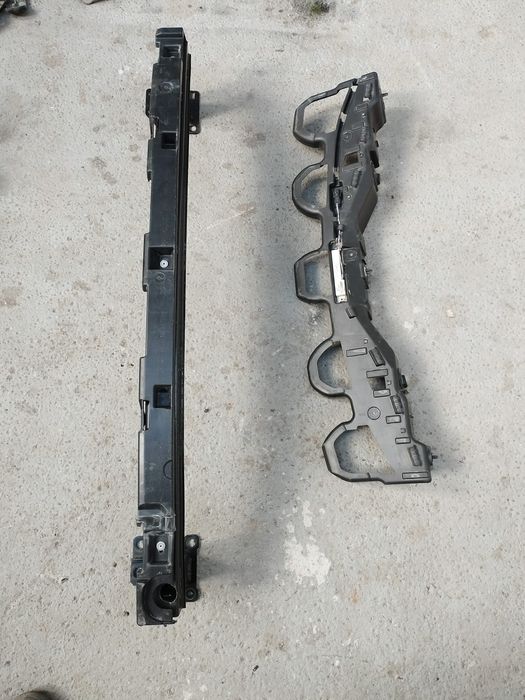 Suport Centru Prindere Bara Spate Renault Megane 4 Breack Grandtour