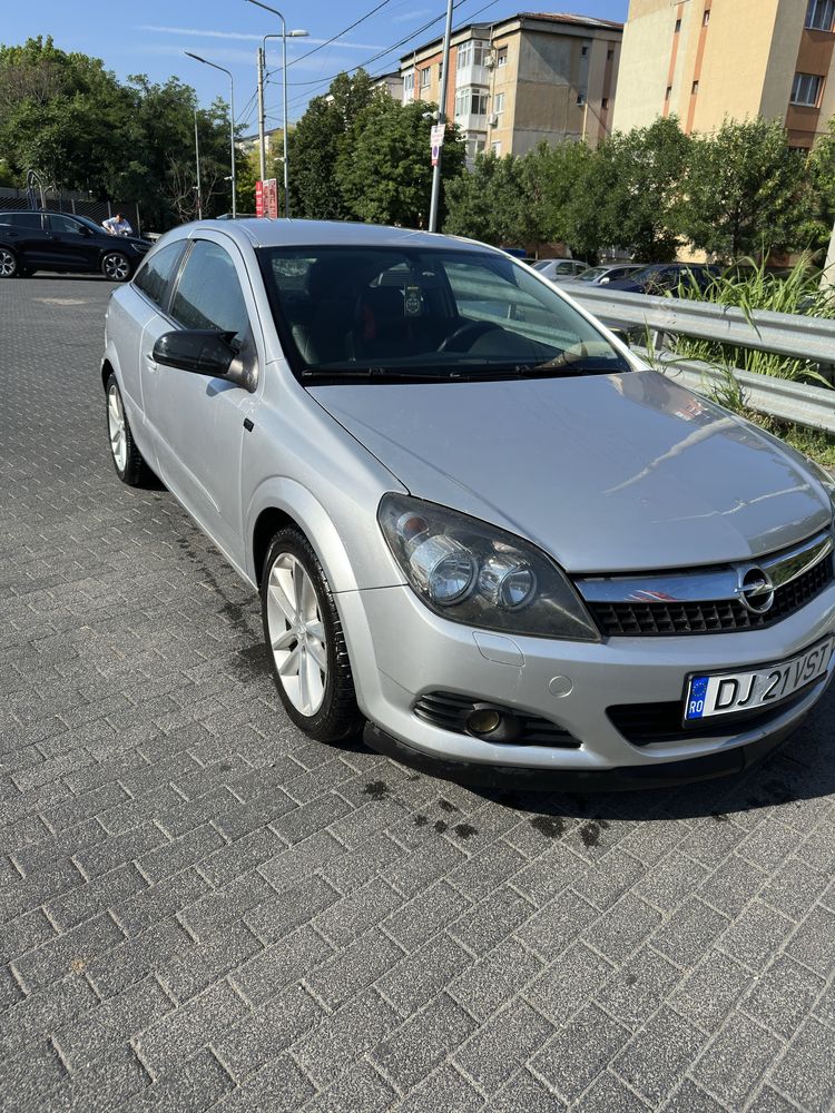 Opel astra h gtc