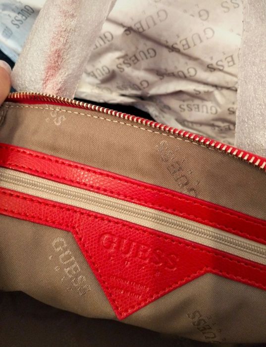 Geanta GUESS Luxe, piele saffiano