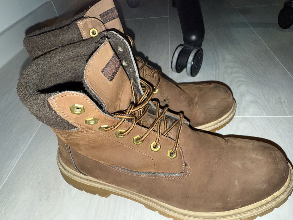 Мъжки зимни обувки Adidas 42 2/3