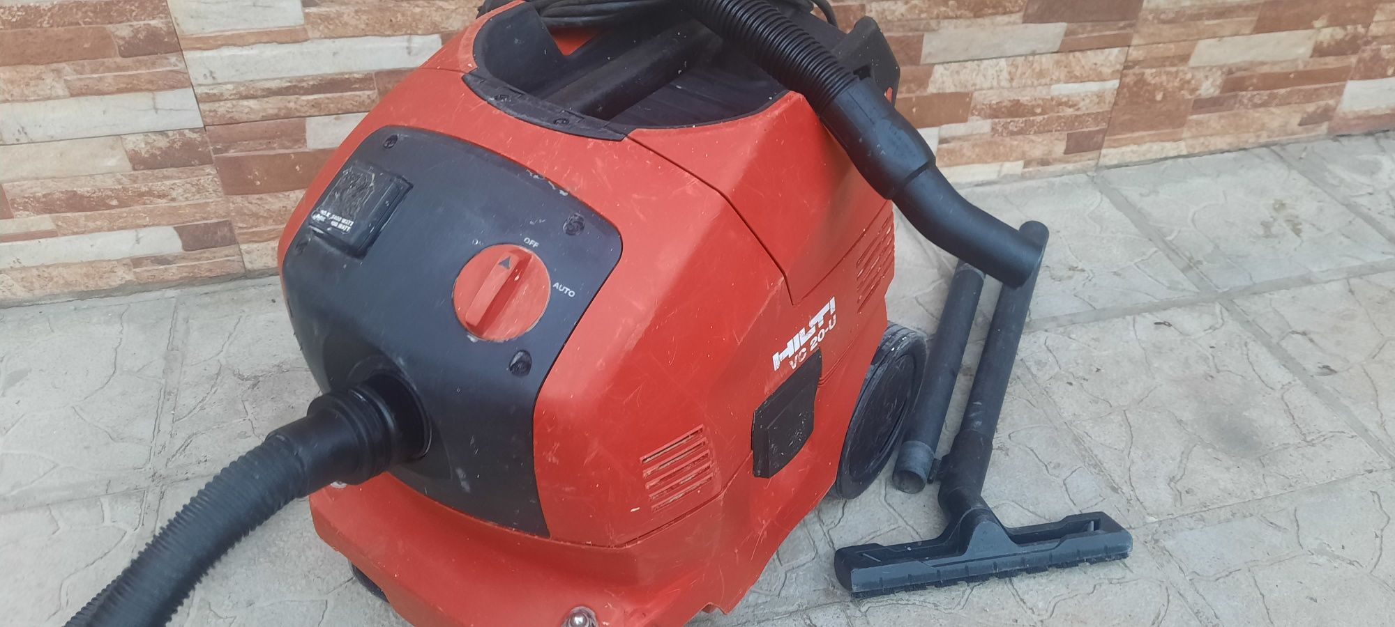 Прахосмукачка Hilti VC20-U Тупалка Контакт Сухо Строителство