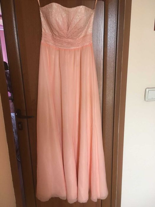 Стилна рокля за официални поводи