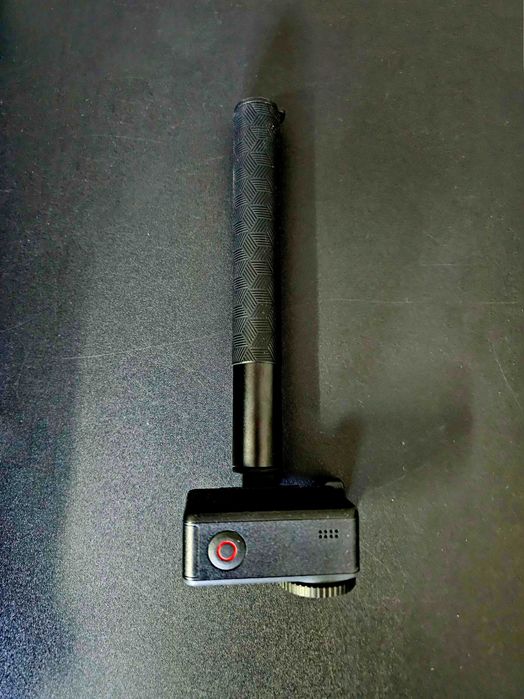 Vând camera de acțiune DJI Osmo Action 4