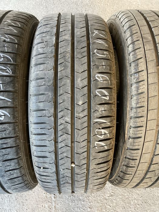 Гуми за бус 215-60-16 C