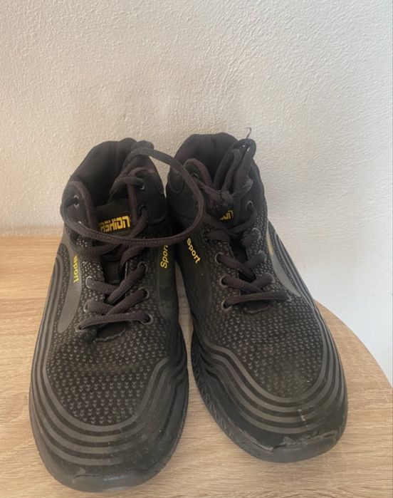 Adidași Sport Negri – Mărimea 38