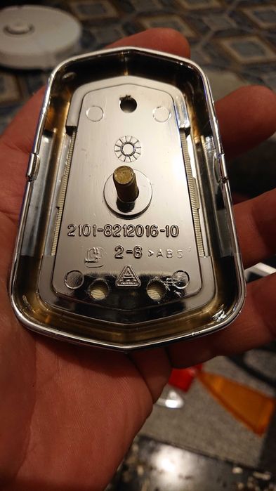 Емблеми и стопове лада москвич