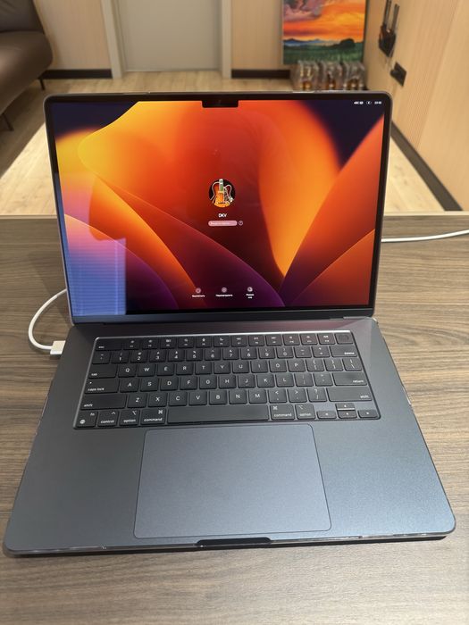 MacBook Air M2 15 inch 2023, 256gb midnight blue