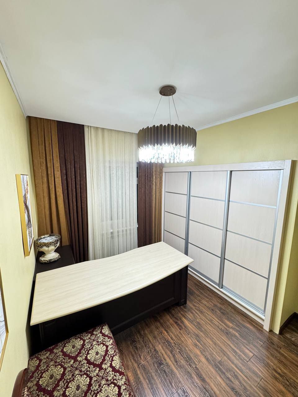 Ш.Руставелли 3х ком Океан Высокопотолочный дом в самом центре 92м²
