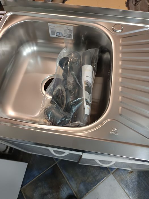 Нов кухненски шкаф с мивка 80/50 от ПВС