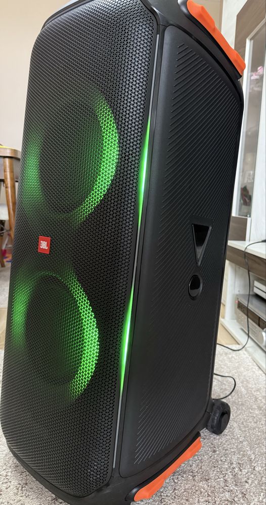 JBL Partybox 710