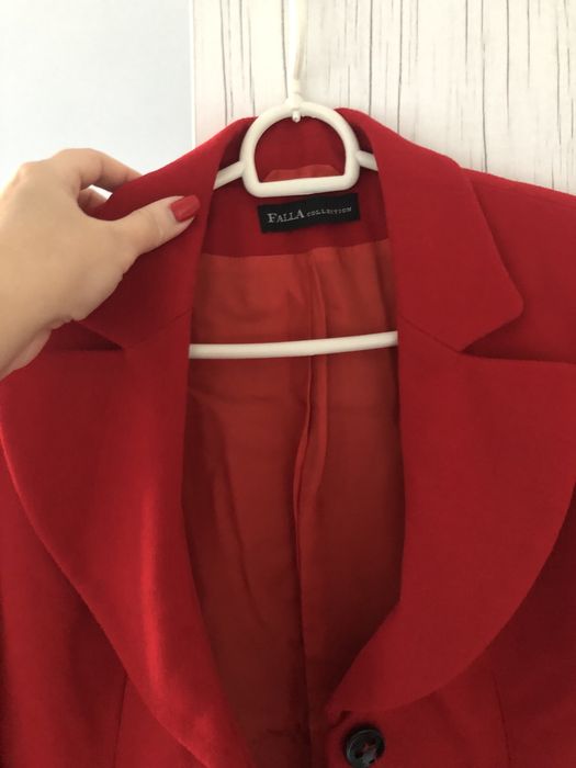 Costum 2 piese, sacou si fusta, purtst o singura data