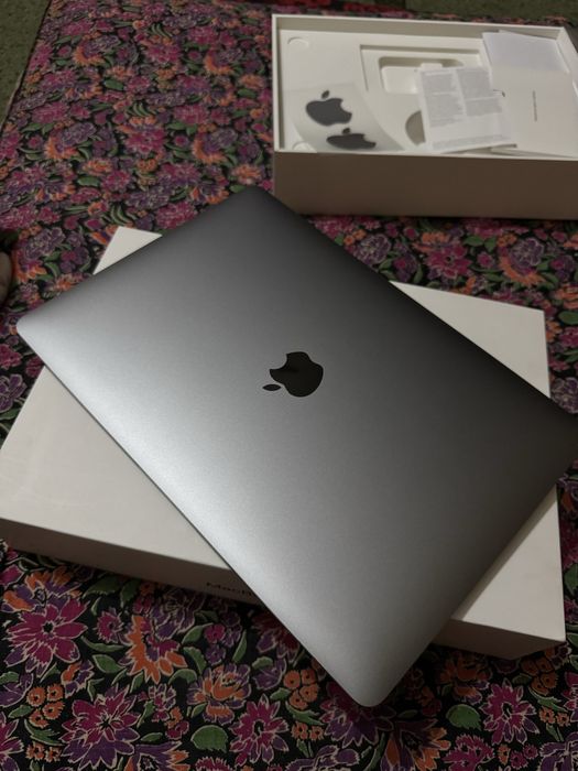 MacBook Air M1, 256 гб Серый