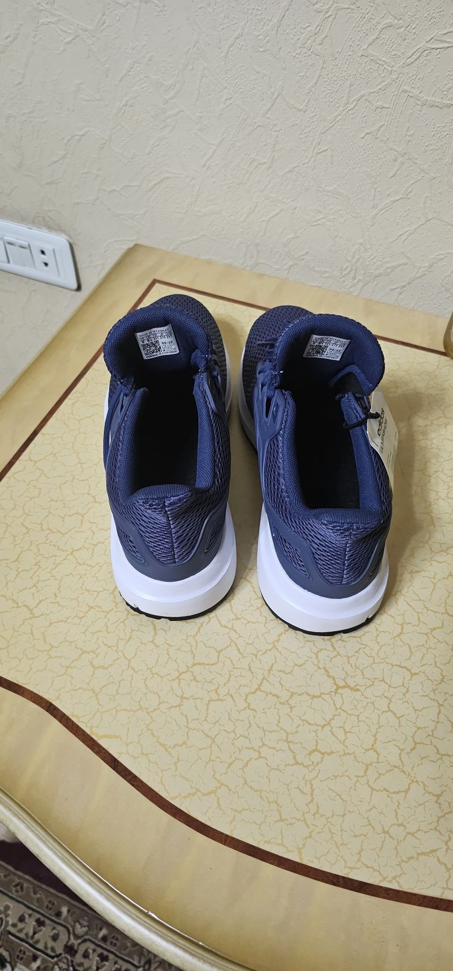 Оригинальные кросовки Adidas