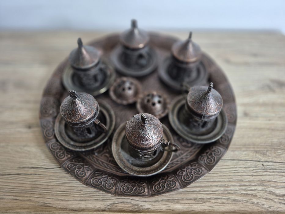 Set cescute de cafea din material cupru