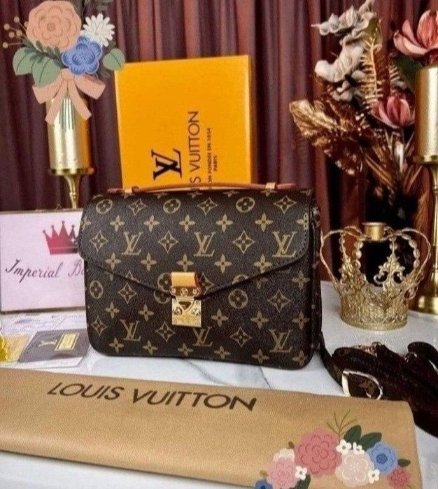 Set 3 articole LV Pochette Metis(geanta+esarfa+portofel),etichetă,sacu