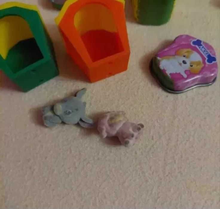 Set figurine Litle Farm Pets cu căsuțe