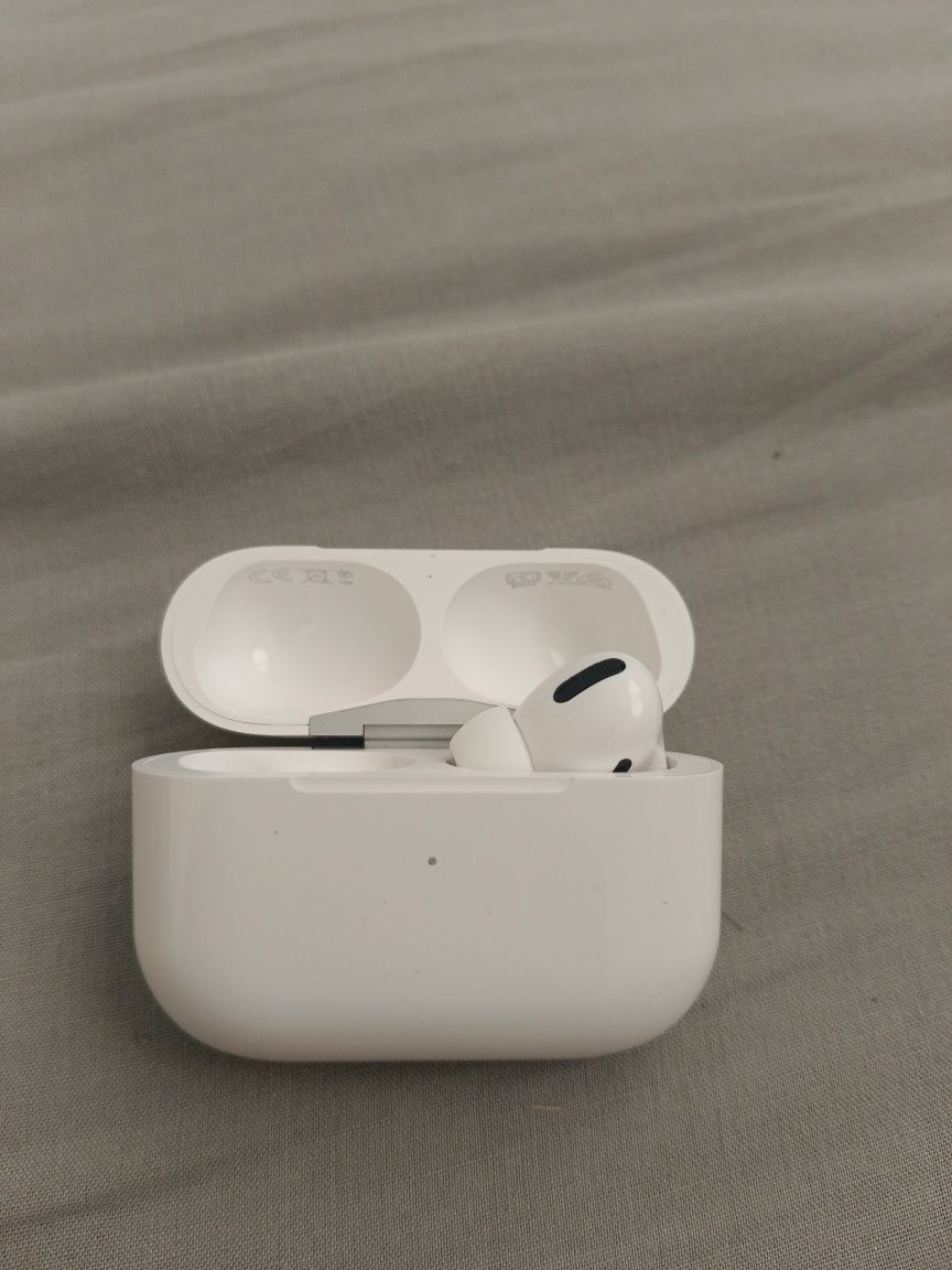 Продам Airpods Pro