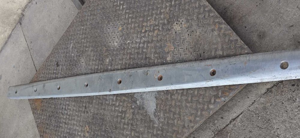 нож за кофа на телескопичен товарач, 8 отвора 240см, за bobcat