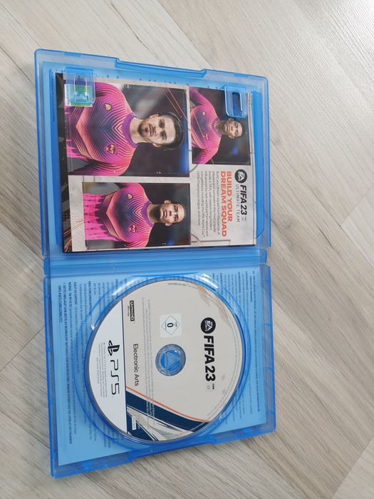 Joc FIFA 23 pentru PS5 cu super liga inclus