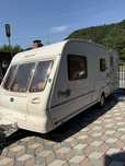 4500€ Rulota Pageant an 2003 , nr persoane 5, stare impecabila.