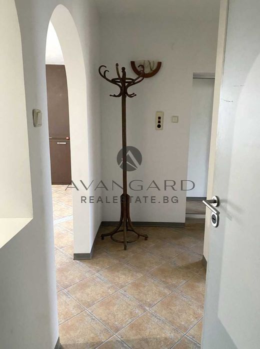 Продава се Тристаен апартамент в Пловдив, Кършияка - 70 кв.м за 1829 €/кв.м - Снимка #6