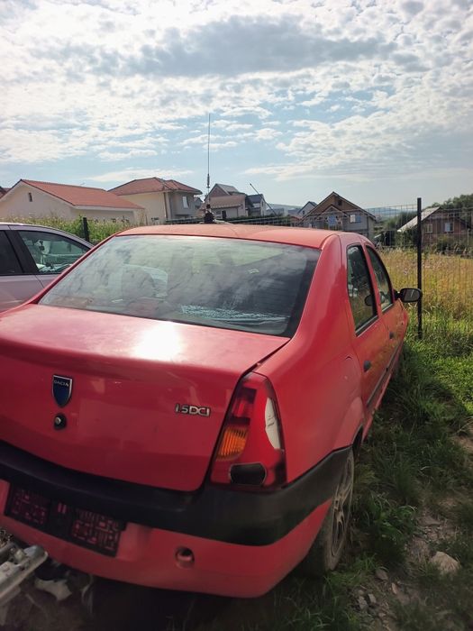 Vând mașină pentru rabla