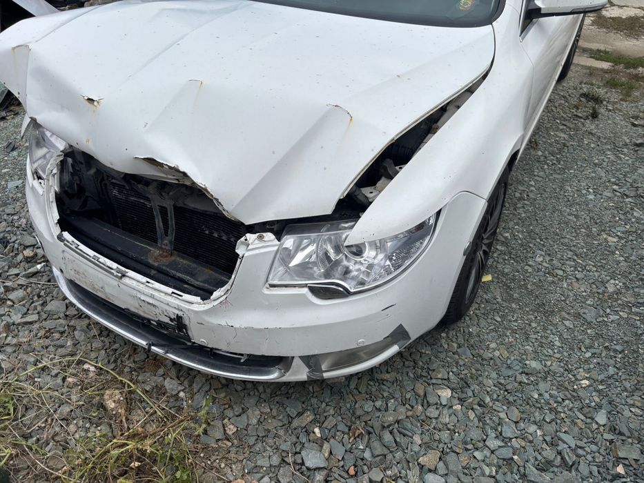 SKODA SUPERB 2 - avariata