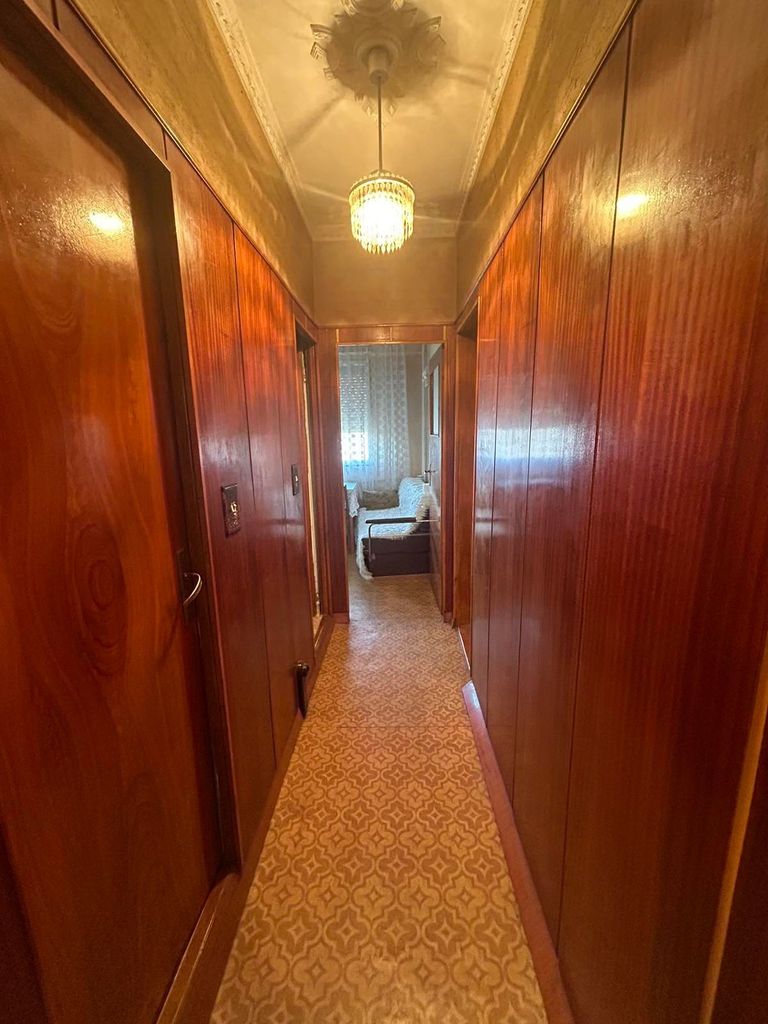 Продава се Тристаен апартамент в Севлиево - 77 кв.м за 709 €/кв.м - Снимка #1