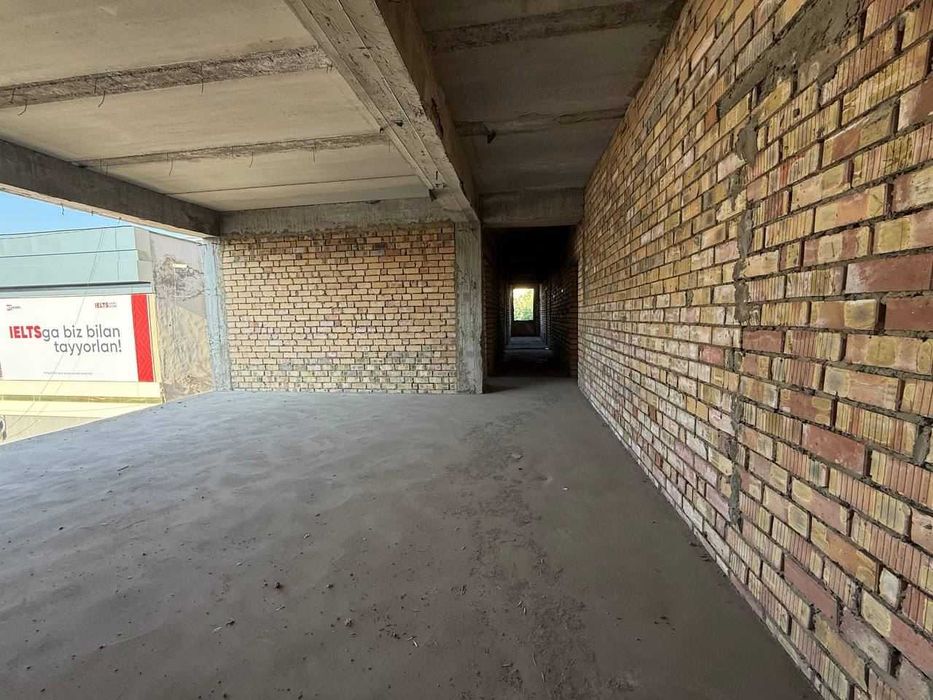 Коммерческое здание на продажу у Сайрам базара, Юнусабад .