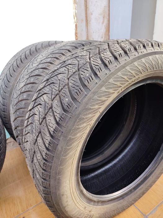 Продам зимние шины